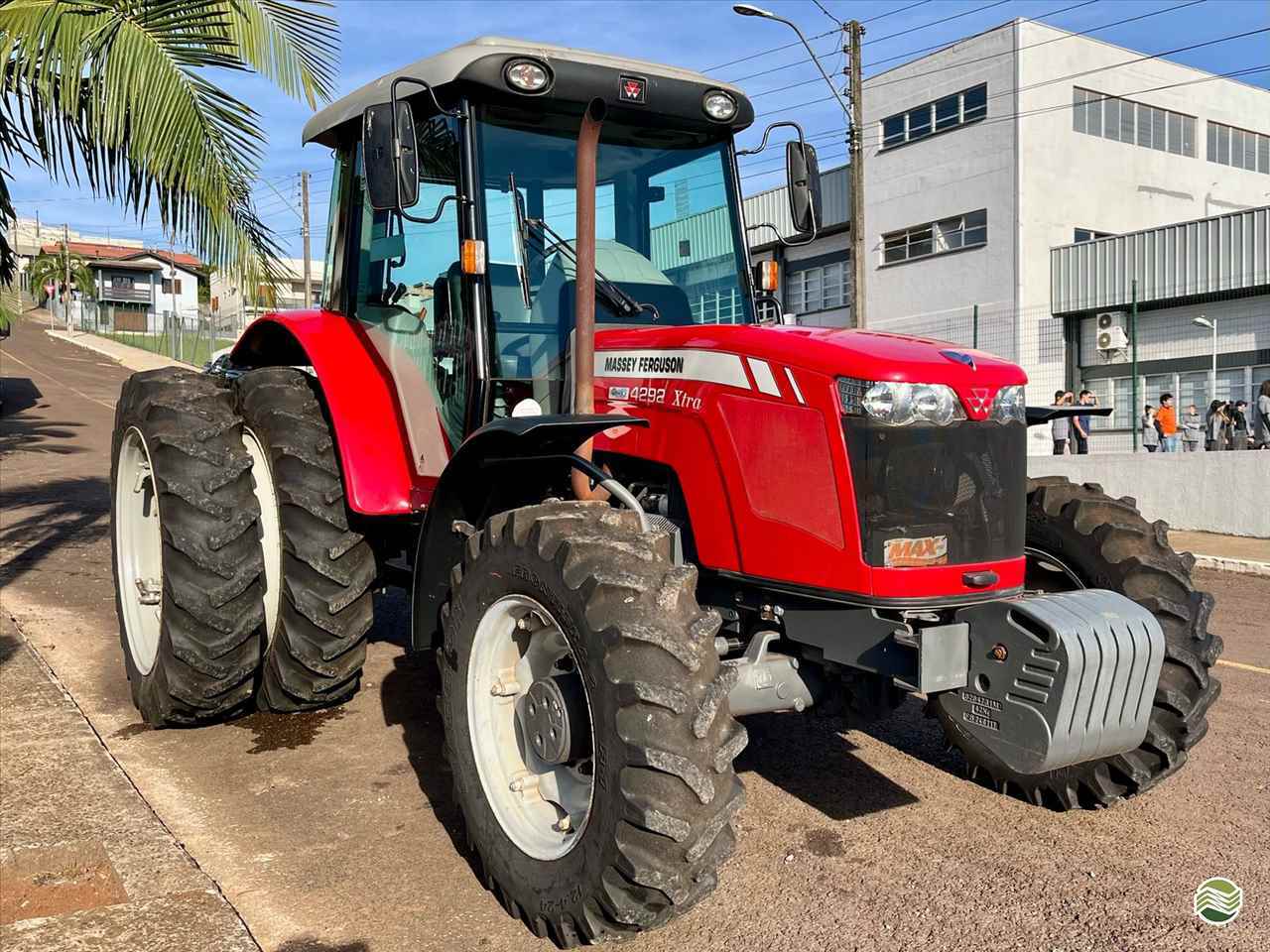 TRATOR MASSEY FERGUSON MF 4292 Tração 4x4 Comatral Caminhões e Máquinas Agrícolas PANAMBI RIO GRANDE DO SUL RS